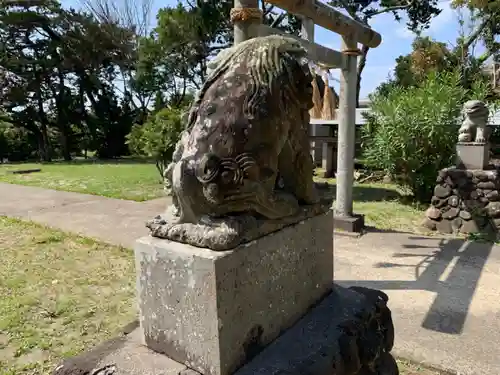三嶋神社の狛犬