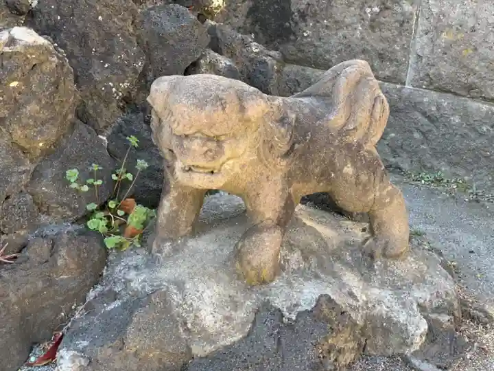 胡録神社の狛犬