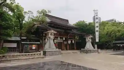 湊川神社の山門・神門