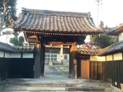 信力寺の山門・神門