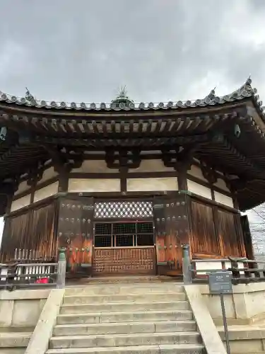 法隆寺 夢殿の{uncategorized: "未分類", other: "その他", undefined: "問題あり", building: "その他建物", grave: "お墓", sacred_gate: "鳥居", guardian: "狛犬", statue: "像", buddha: "仏像", history: "歴史", nature: "自然", garden: "庭園", animal: "動物", pagoda: "塔", temizu: "手水舎", mountain_gate: "山門・神門", sanctuary: "本殿・本堂", subordinate: "末社・摂社", art: "芸術", scenery: "景色", jizo: "地蔵", ema: "絵馬", goshuin: "御朱印", omikuji: "おみくじ", items: "授与品その他", amulet: "お守り", goshuincho: "御朱印帳", eats: "食事", festival: "お祭り", votive_dance: "神楽", shichigosan: "七五三参", wedding: "結婚式", experience: "体験その他", initially: "初詣", around: "周辺", anti_infection: "感染症対策"}