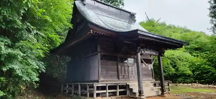 雷神社の本殿