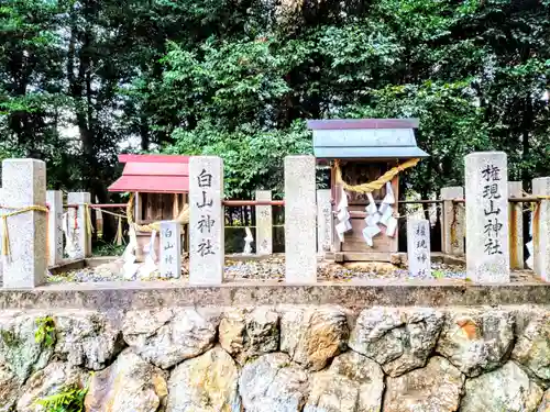 神明神社の建物その他