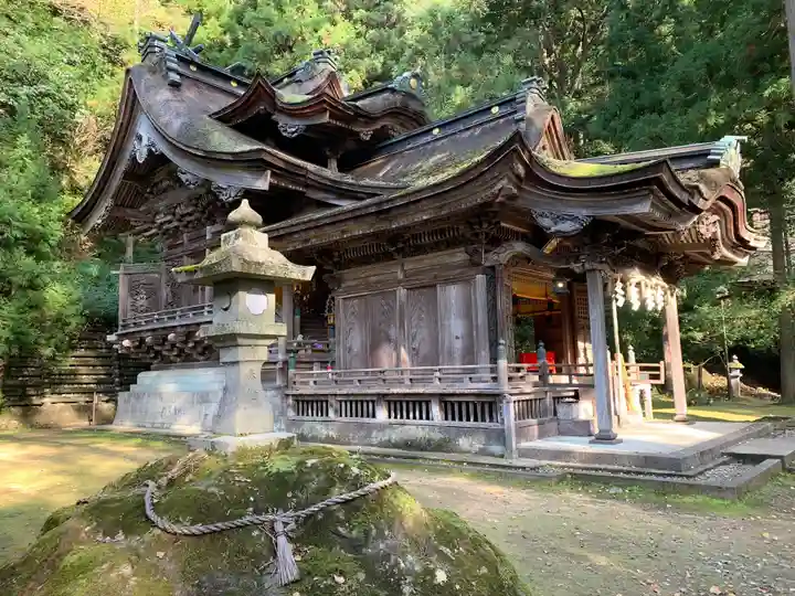 岡太神社・大瀧神社の本殿・本堂