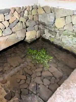 宇治上神社の{uncategorized: "未分類", other: "その他", undefined: "問題あり", building: "その他建物", grave: "お墓", sacred_gate: "鳥居", guardian: "狛犬", statue: "像", buddha: "仏像", history: "歴史", nature: "自然", garden: "庭園", animal: "動物", pagoda: "塔", temizu: "手水舎", mountain_gate: "山門・神門", sanctuary: "本殿・本堂", subordinate: "末社・摂社", art: "芸術", scenery: "景色", jizo: "地蔵", ema: "絵馬", goshuin: "御朱印", omikuji: "おみくじ", items: "授与品その他", amulet: "お守り", goshuincho: "御朱印帳", eats: "食事", festival: "お祭り", votive_dance: "神楽", shichigosan: "七五三参", wedding: "結婚式", experience: "体験その他", initially: "初詣", around: "周辺", anti_infection: "感染症対策"}