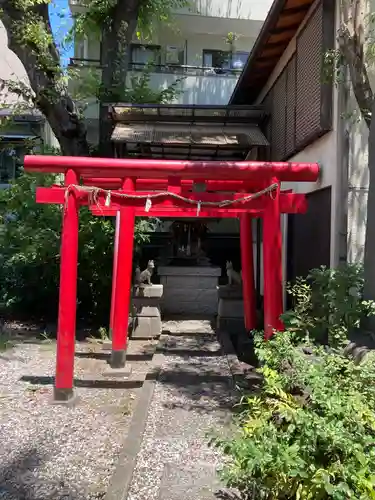 寄木神社の鳥居