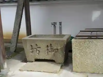 了徳寺の手水舎