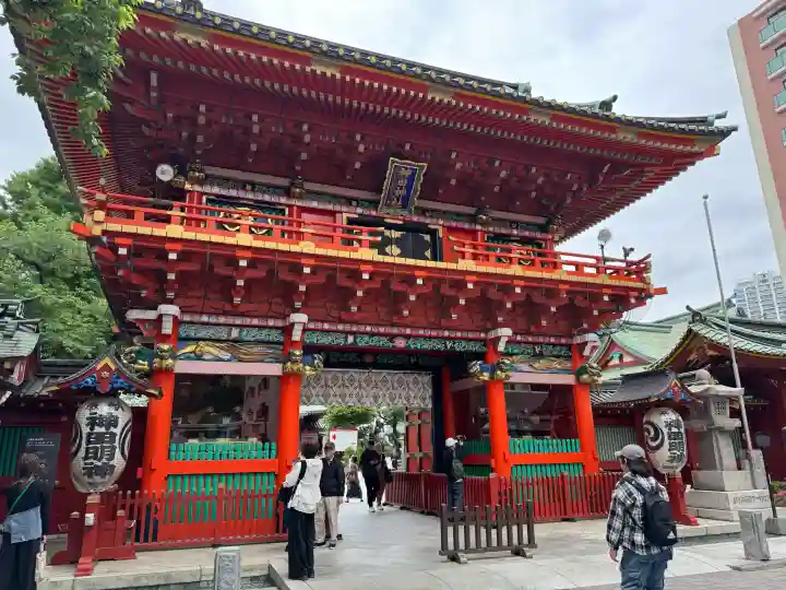 神田神社(神田明神)の{uncategorized: "未分類", other: "その他", undefined: "問題あり", building: "その他建物", grave: "お墓", sacred_gate: "鳥居", guardian: "狛犬", statue: "像", buddha: "仏像", history: "歴史", nature: "自然", garden: "庭園", animal: "動物", pagoda: "塔", temizu: "手水舎", mountain_gate: "山門・神門", sanctuary: "本殿・本堂", subordinate: "末社・摂社", art: "芸術", scenery: "景色", jizo: "地蔵", ema: "絵馬", goshuin: "御朱印", omikuji: "おみくじ", items: "授与品その他", amulet: "お守り", goshuincho: "御朱印帳", eats: "食事", festival: "お祭り", votive_dance: "神楽", shichigosan: "七五三参", wedding: "結婚式", experience: "体験その他", initially: "初詣", around: "周辺", anti_infection: "感染症対策"}
