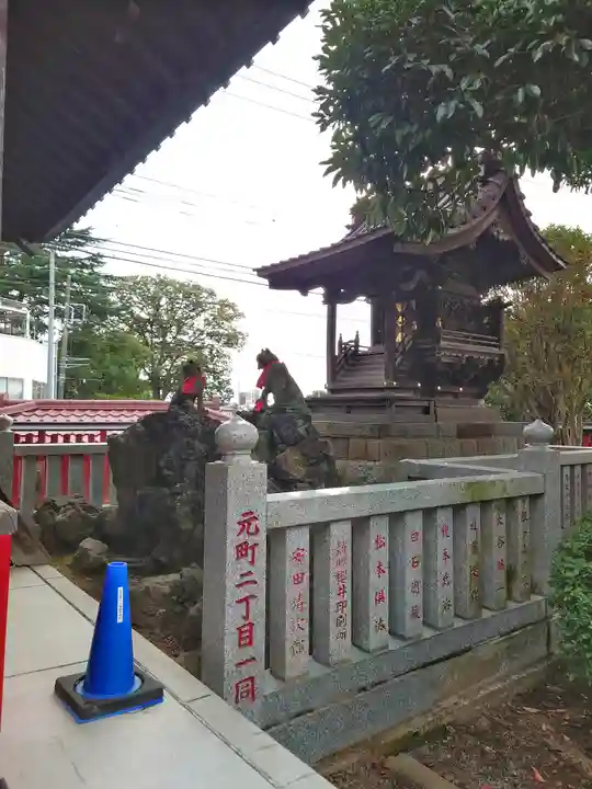 六塚稲荷神社(埼玉県)