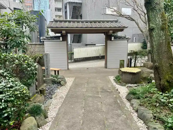 常照院の{uncategorized: "未分類", other: "その他", undefined: "問題あり", building: "その他建物", grave: "お墓", sacred_gate: "鳥居", guardian: "狛犬", statue: "像", buddha: "仏像", history: "歴史", nature: "自然", garden: "庭園", animal: "動物", pagoda: "塔", temizu: "手水舎", mountain_gate: "山門・神門", sanctuary: "本殿・本堂", subordinate: "末社・摂社", art: "芸術", scenery: "景色", jizo: "地蔵", ema: "絵馬", goshuin: "御朱印", omikuji: "おみくじ", items: "授与品その他", amulet: "お守り", goshuincho: "御朱印帳", eats: "食事", festival: "お祭り", votive_dance: "神楽", shichigosan: "七五三参", wedding: "結婚式", experience: "体験その他", initially: "初詣", around: "周辺", anti_infection: "感染症対策"}