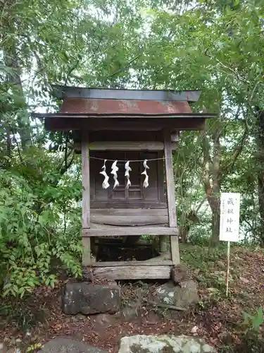 石楯尾神社の末社・摂社