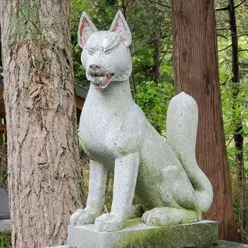 尾札部稲荷神社の狛犬