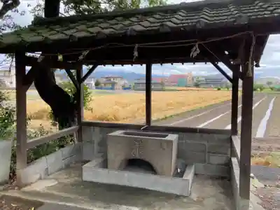 稲荷神社の手水舎