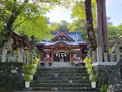 山中諏訪神社(山梨県)