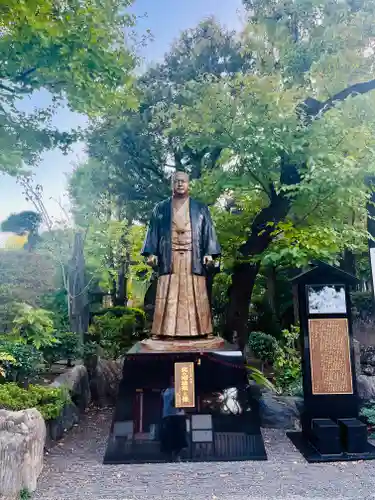 川崎大師（平間寺）の像