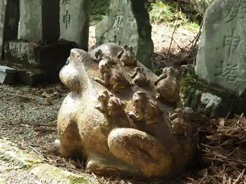 叶宮神社の狛犬