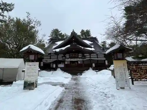 尾山神社の本殿・本堂