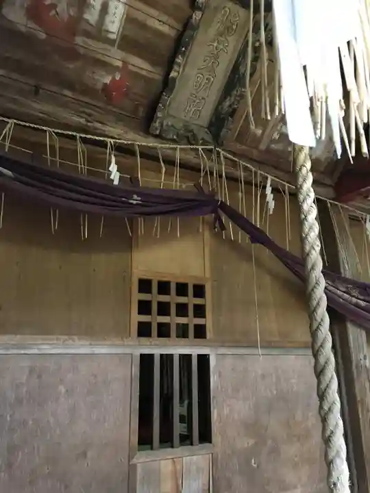 胎安神社の本殿・本堂