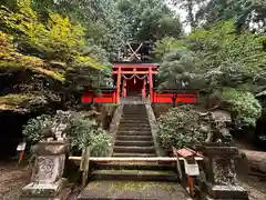 立磐神社本殿(奈良県)