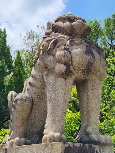 兵庫縣神戸護國神社の狛犬