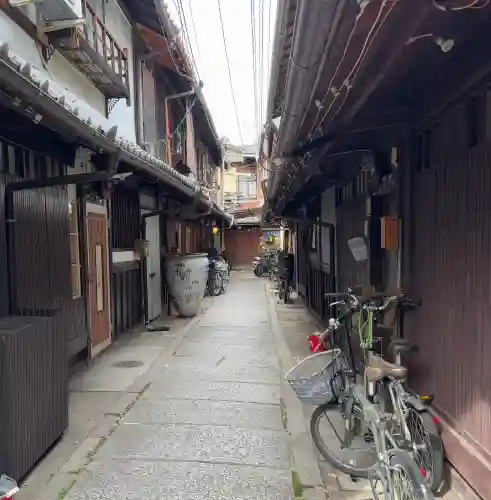 水火天満宮の{uncategorized: "未分類", other: "その他", undefined: "問題あり", building: "その他建物", grave: "お墓", sacred_gate: "鳥居", guardian: "狛犬", statue: "像", buddha: "仏像", history: "歴史", nature: "自然", garden: "庭園", animal: "動物", pagoda: "塔", temizu: "手水舎", mountain_gate: "山門・神門", sanctuary: "本殿・本堂", subordinate: "末社・摂社", art: "芸術", scenery: "景色", jizo: "地蔵", ema: "絵馬", goshuin: "御朱印", omikuji: "おみくじ", items: "授与品その他", amulet: "お守り", goshuincho: "御朱印帳", eats: "食事", festival: "お祭り", votive_dance: "神楽", shichigosan: "七五三参", wedding: "結婚式", experience: "体験その他", initially: "初詣", around: "周辺", anti_infection: "感染症対策"}