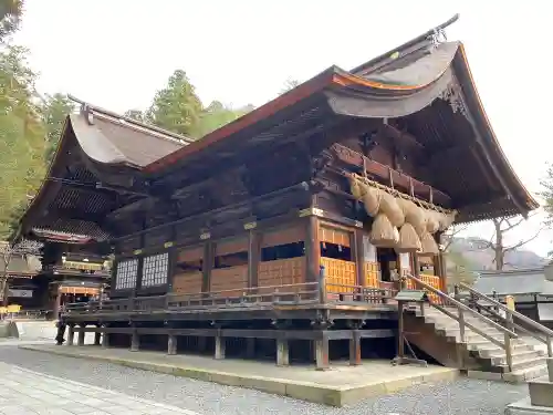 諏訪大社下社秋宮の本殿・本堂