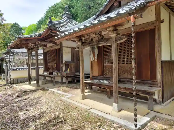 慈久神社の{uncategorized: "未分類", other: "その他", undefined: "問題あり", building: "その他建物", grave: "お墓", sacred_gate: "鳥居", guardian: "狛犬", statue: "像", buddha: "仏像", history: "歴史", nature: "自然", garden: "庭園", animal: "動物", pagoda: "塔", temizu: "手水舎", mountain_gate: "山門・神門", sanctuary: "本殿・本堂", subordinate: "末社・摂社", art: "芸術", scenery: "景色", jizo: "地蔵", ema: "絵馬", goshuin: "御朱印", omikuji: "おみくじ", items: "授与品その他", amulet: "お守り", goshuincho: "御朱印帳", eats: "食事", festival: "お祭り", votive_dance: "神楽", shichigosan: "七五三参", wedding: "結婚式", experience: "体験その他", initially: "初詣", around: "周辺", anti_infection: "感染症対策"}