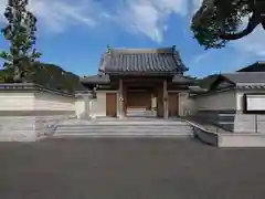 萬行寺の山門