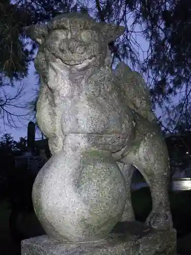 真龍神社の狛犬