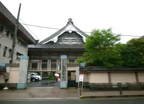 東本願寺の山門