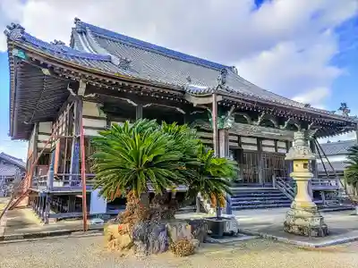 蓮泉寺の本殿・本堂