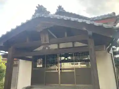 船玉神社の{uncategorized: "未分類", other: "その他", undefined: "問題あり", building: "その他建物", grave: "お墓", sacred_gate: "鳥居", guardian: "狛犬", statue: "像", buddha: "仏像", history: "歴史", nature: "自然", garden: "庭園", animal: "動物", pagoda: "塔", temizu: "手水舎", mountain_gate: "山門・神門", sanctuary: "本殿・本堂", subordinate: "末社・摂社", art: "芸術", scenery: "景色", jizo: "地蔵", ema: "絵馬", goshuin: "御朱印", omikuji: "おみくじ", items: "授与品その他", amulet: "お守り", goshuincho: "御朱印帳", eats: "食事", festival: "お祭り", votive_dance: "神楽", shichigosan: "七五三参", wedding: "結婚式", experience: "体験その他", initially: "初詣", around: "周辺", anti_infection: "感染症対策"}