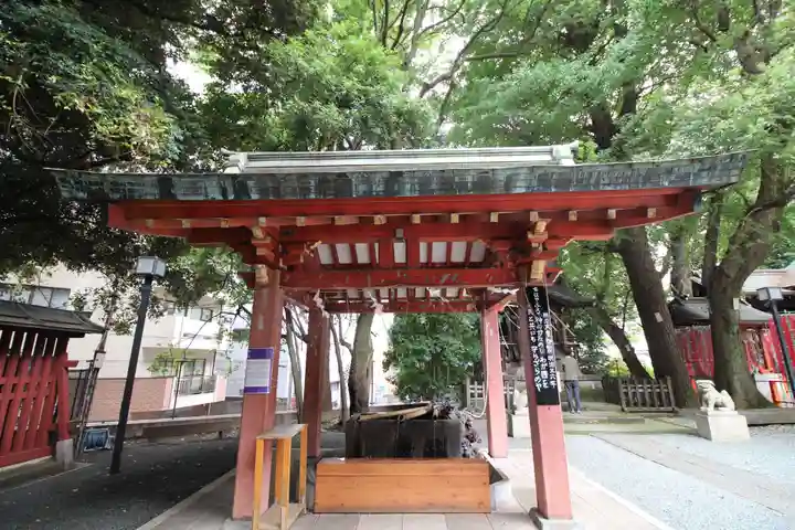 金王八幡宮の手水舎