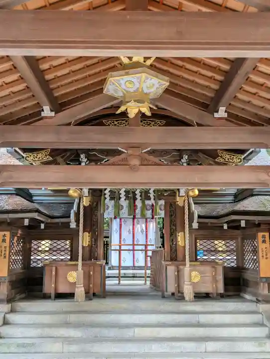 建部大社の{uncategorized: "未分類", other: "その他", undefined: "問題あり", building: "その他建物", grave: "お墓", sacred_gate: "鳥居", guardian: "狛犬", statue: "像", buddha: "仏像", history: "歴史", nature: "自然", garden: "庭園", animal: "動物", pagoda: "塔", temizu: "手水舎", mountain_gate: "山門・神門", sanctuary: "本殿・本堂", subordinate: "末社・摂社", art: "芸術", scenery: "景色", jizo: "地蔵", ema: "絵馬", goshuin: "御朱印", omikuji: "おみくじ", items: "授与品その他", amulet: "お守り", goshuincho: "御朱印帳", eats: "食事", festival: "お祭り", votive_dance: "神楽", shichigosan: "七五三参", wedding: "結婚式", experience: "体験その他", initially: "初詣", around: "周辺", anti_infection: "感染症対策"}