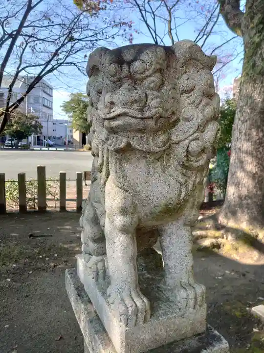 須佐之男社の狛犬