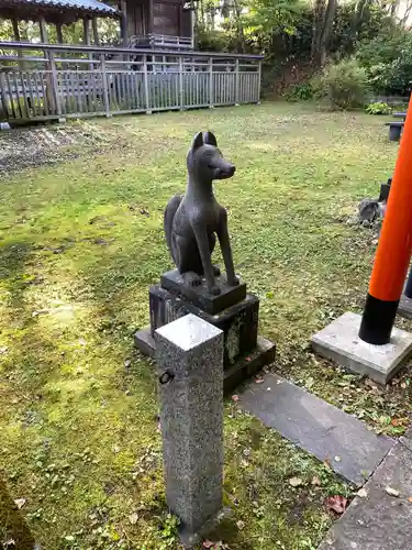 与次郎稲荷神社の狛犬