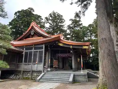 越中一宮 髙瀬神社の本殿・本堂