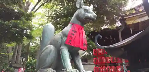 豊川稲荷東京別院の狛犬