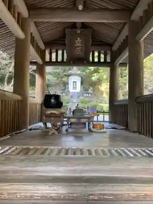 身延山 祖廟拝殿の本殿・本堂