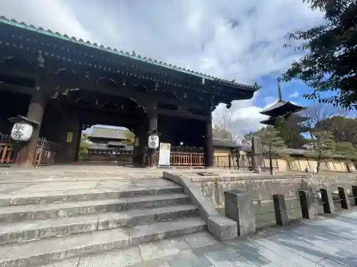 東寺（教王護国寺）の山門・神門