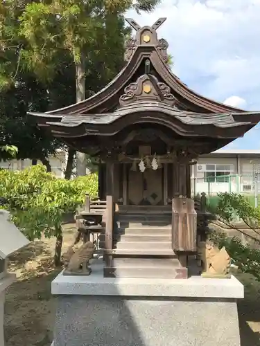 阿羅波比神社の末社・摂社