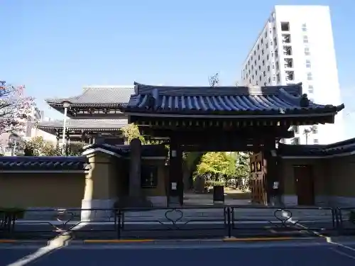 霊雲寺の山門