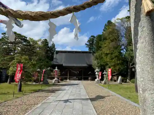 鳥谷崎神社の本殿