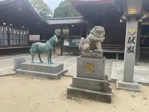 筑紫神社の狛犬