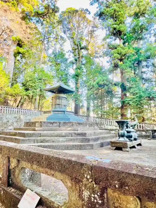 日光東照宮奥宮拝殿の{uncategorized: "未分類", other: "その他", undefined: "問題あり", building: "その他建物", grave: "お墓", sacred_gate: "鳥居", guardian: "狛犬", statue: "像", buddha: "仏像", history: "歴史", nature: "自然", garden: "庭園", animal: "動物", pagoda: "塔", temizu: "手水舎", mountain_gate: "山門・神門", sanctuary: "本殿・本堂", subordinate: "末社・摂社", art: "芸術", scenery: "景色", jizo: "地蔵", ema: "絵馬", goshuin: "御朱印", omikuji: "おみくじ", items: "授与品その他", amulet: "お守り", goshuincho: "御朱印帳", eats: "食事", festival: "お祭り", votive_dance: "神楽", shichigosan: "七五三参", wedding: "結婚式", experience: "体験その他", initially: "初詣", around: "周辺", anti_infection: "感染症対策"}