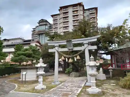 和倉弁天社の鳥居