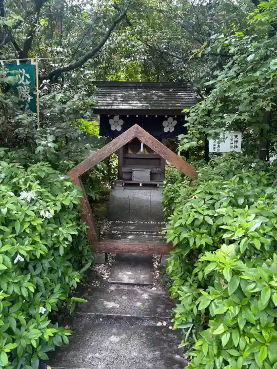 阿佐ヶ谷神明宮の{uncategorized: "未分類", other: "その他", undefined: "問題あり", building: "その他建物", grave: "お墓", sacred_gate: "鳥居", guardian: "狛犬", statue: "像", buddha: "仏像", history: "歴史", nature: "自然", garden: "庭園", animal: "動物", pagoda: "塔", temizu: "手水舎", mountain_gate: "山門・神門", sanctuary: "本殿・本堂", subordinate: "末社・摂社", art: "芸術", scenery: "景色", jizo: "地蔵", ema: "絵馬", goshuin: "御朱印", omikuji: "おみくじ", items: "授与品その他", amulet: "お守り", goshuincho: "御朱印帳", eats: "食事", festival: "お祭り", votive_dance: "神楽", shichigosan: "七五三参", wedding: "結婚式", experience: "体験その他", initially: "初詣", around: "周辺", anti_infection: "感染症対策"}