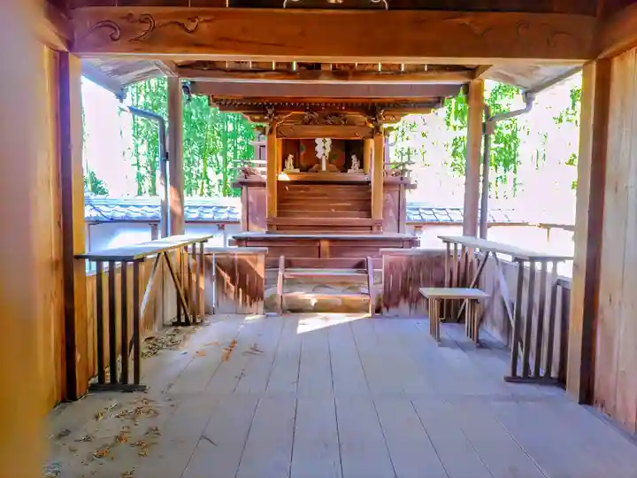 八王子社(安良町)の本殿・本堂