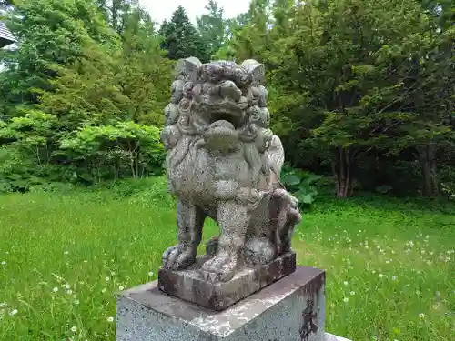 南富良野神社の狛犬
