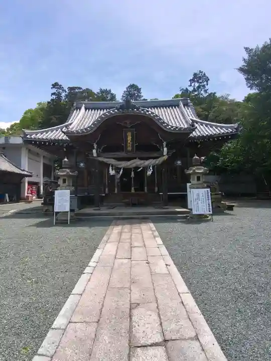 伊豫稲荷神社の{uncategorized: "未分類", other: "その他", undefined: "問題あり", building: "その他建物", grave: "お墓", sacred_gate: "鳥居", guardian: "狛犬", statue: "像", buddha: "仏像", history: "歴史", nature: "自然", garden: "庭園", animal: "動物", pagoda: "塔", temizu: "手水舎", mountain_gate: "山門・神門", sanctuary: "本殿・本堂", subordinate: "末社・摂社", art: "芸術", scenery: "景色", jizo: "地蔵", ema: "絵馬", goshuin: "御朱印", omikuji: "おみくじ", items: "授与品その他", amulet: "お守り", goshuincho: "御朱印帳", eats: "食事", festival: "お祭り", votive_dance: "神楽", shichigosan: "七五三参", wedding: "結婚式", experience: "体験その他", initially: "初詣", around: "周辺", anti_infection: "感染症対策"}